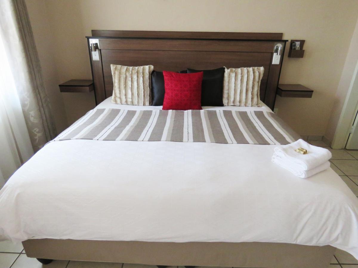 Andante Guesthouse Klerksdorp Εξωτερικό φωτογραφία